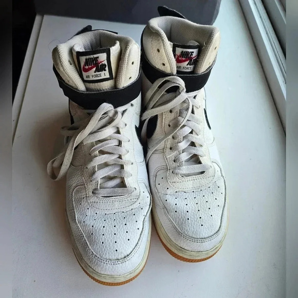 White/Black Nike Air Force 1 high-tops size US 9.5 Men's Basketball Shoes - Picture 4 of 10